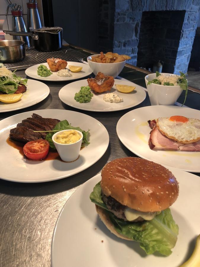 Inn At The Sticks Llanstephan  外观 照片